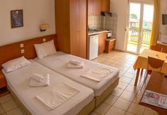 Others 2 Monachus Monachus Apartments