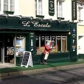 Primary image 1 Hôtel l'Escale, Hotel L'Aigle Public Park