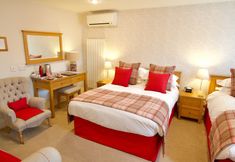 Others 6 Chestnuts House