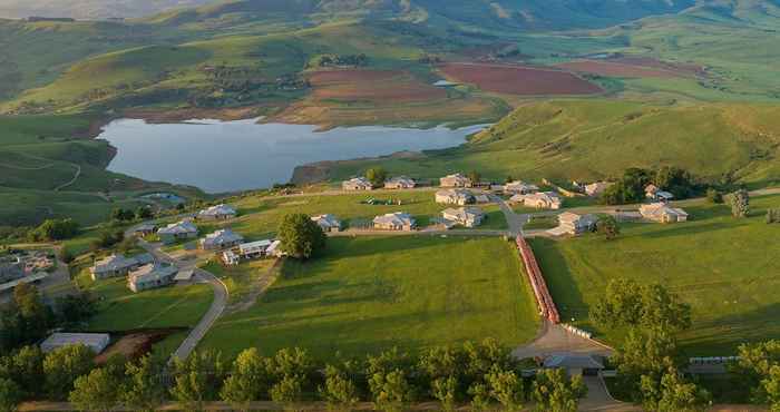 Khác Cayley Mountain Resort