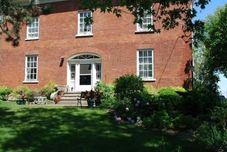 Others HeatherCroft Bed and Breakfast