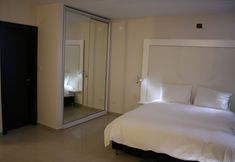 Lainnya 6 Rich Royal Suites