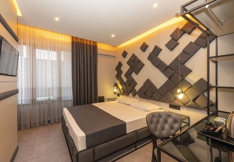 Others White Palace Hotel