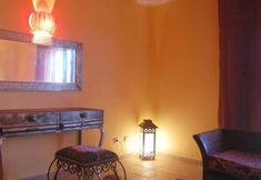 기타 7 Inn Seventies Cheap & Chic