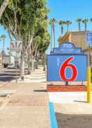 Imej utama Motel 6 Tustin, CA – Orange County