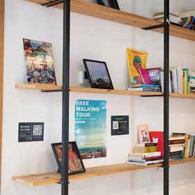 Reception 1 The Central House Barcelona Gracia - Hostel, CosmoCaixa Hotels