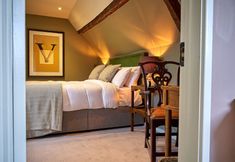 Others 6 The Horse & Groom Inn