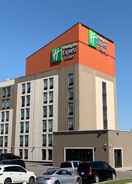 Imej utama Holiday Inn Express & Suites Toronto Airport West, an IHG Hotel