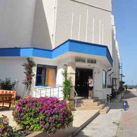 Primary image1Miranda Moral Beach Hotel,凯梅尔飯店