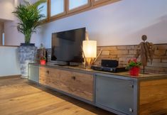 Lain-lain 7 Chalet A la Casa