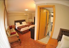 Lainnya 5 Palace Point Hotel