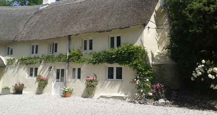 Lain-lain Amberley Cottage