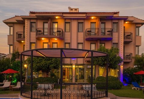 Others Golden Moon Hotel