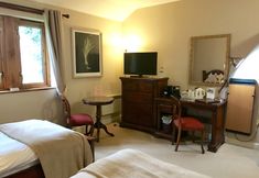 Others 4 Camden Arms Hotel