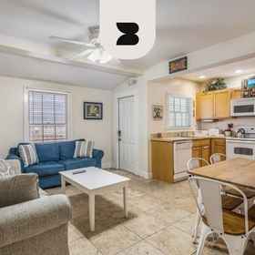 Room1Sea Breeze by Brightwild Off-street Parking,Key West公寓