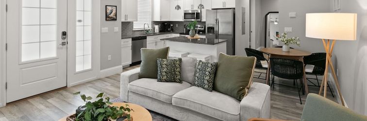 Others Canopy Cove Stunning 2BR Apt Heart of Downtown