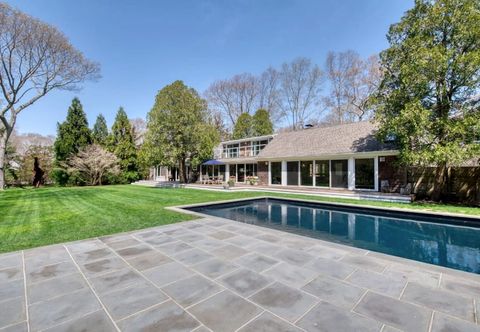 其他 Spacious 5-br 4-bath Pool in East Hamptons