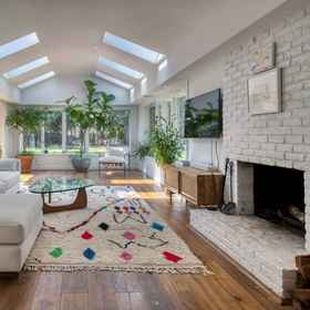 Room1Luxurious 3BR 3 Baths House in East Hamptons,美好家园博物馆飯店