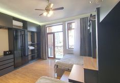 Others 4 The Pearl of Nizami Street