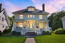 其他 Cozy Trotter 4 Bedroom Home