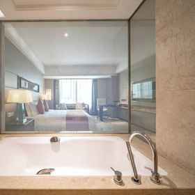 Room 1 Swissotel Guangzhou, Guangdong Olympic Stadium Hotels