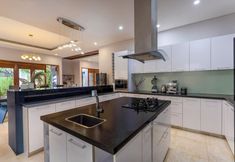 기타 6 Rumah Impian Villa by Betterplace