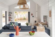 อื่นๆ Three Mile Beach