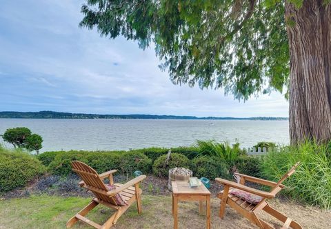 Others Bremerton Studio w/ Bay View: Beach Access!