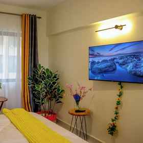 Primary image 1 Kingbed/privatee/fastwifi/tv/ensuite, Muthwani Apartments