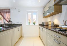 其他 6 Detached 4 Bed-ultrafast Wifi,garden,free Parking