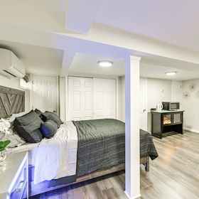 Primary image1Walkable Elmont Studio: 19 Mi to New York City!,纳苏县飯店