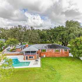 Primary image1美麗湖景度假屋 可駕車前往主題公園 三臥室住宅,Cypresswood Golf and Country Club飯店