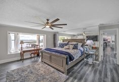 其他 3 Beautiful Lake View Retreat Drivable To Theme Parks 3 Bedroom Home