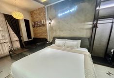 Others 7 Tago Boutique