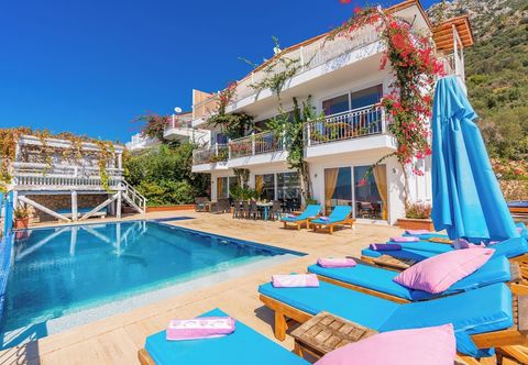 OTHERS Villa Fuchsia 4-bedroom Retreat With Private Pool and Breathtaking View