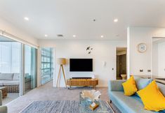 Others 5 Beautiful harbour view apartment by Zodiak Stays