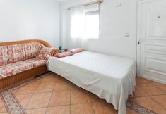 Others 5 Llam Ntol in Oliva With 3 Bedrooms and 1 Bathrooms