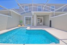 Others Upstay - Championsgate Home With Private Pool BBQ