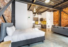 Others 3 Modern Studio + Prime Location by Zodiak Stays