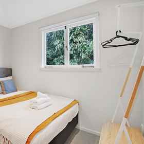 Room 1 Summerside Loft with Air-con, Campbells Bay Apartments