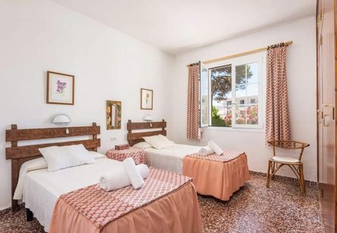 Lainnya Menorca Chalet Rustic Sunny Retreat by the Sea