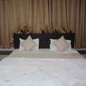 Room 1 Hotel Sun Up, Yahoo Hotel Hotels