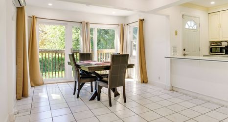 Others 2 4 Mi to Nyc, Shared Yard: Englewood Apartment!