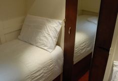 Lain-lain 6 The Cru Houseboats