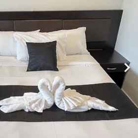 Room 1 monument motor lodge, Campbells Bay Hotels