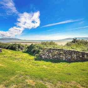 Interior1Waterfront Bellingham Bliss: Steps to Beach!,North Bellingham Golf Course飯店