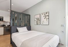 Others 6 Limehome Piraeus Olive