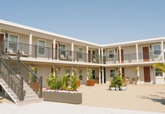 Others 2 Beach 5 Villas - Immaculate 300 steps from the Ocean