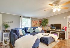 Others 2 Screened Porch w/ Lake Views: Waterloo Home!