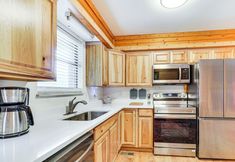 Others 5 Sevierville Home w/ Hot Tub: 3 Mi to Natl Park